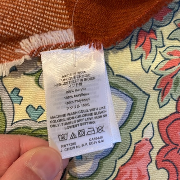 🆕 J. Crew Brown Checkered Scarf 🧣 - Picture 6 of 7